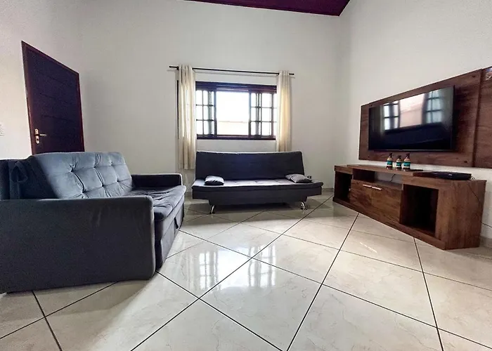 Otima Casa Com Wifi E Churrasqueira Em Bertioga Sp